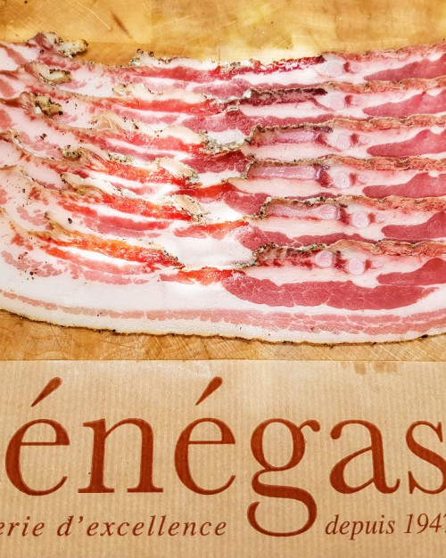 poitrine-salee-tranches-charcuterie-porc-boucherie-maison-senegas